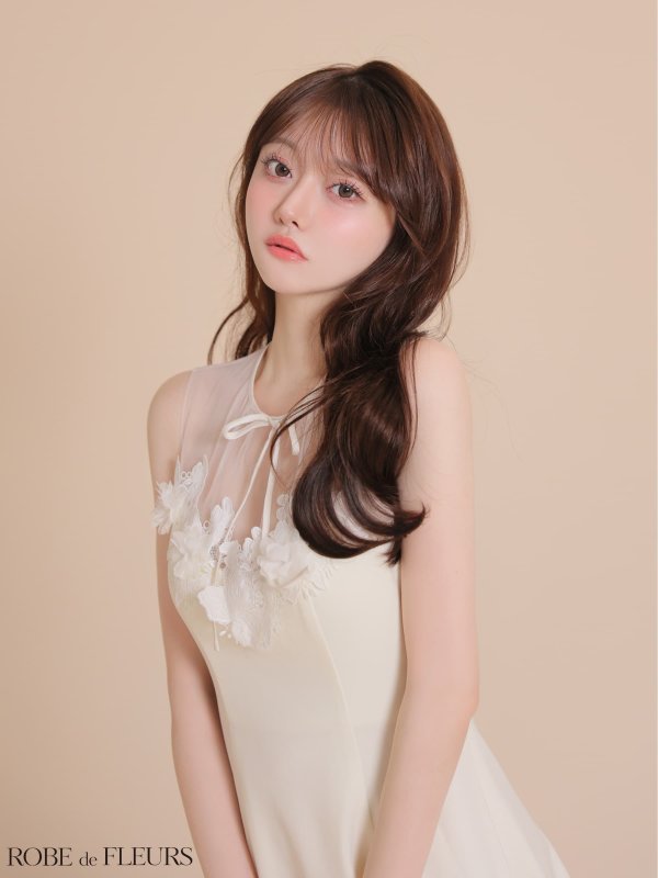 アイボリー　モデル：羽澄まり　身長：158cm　着用サイズ：Sサイズ
