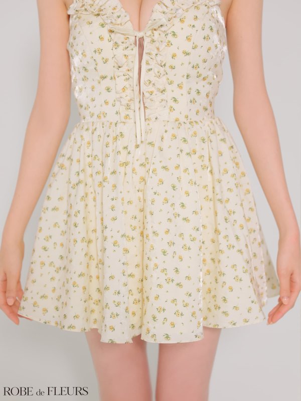 イエロー　モデル：いおり　身長：161cm　着用サイズ：Sサイズ