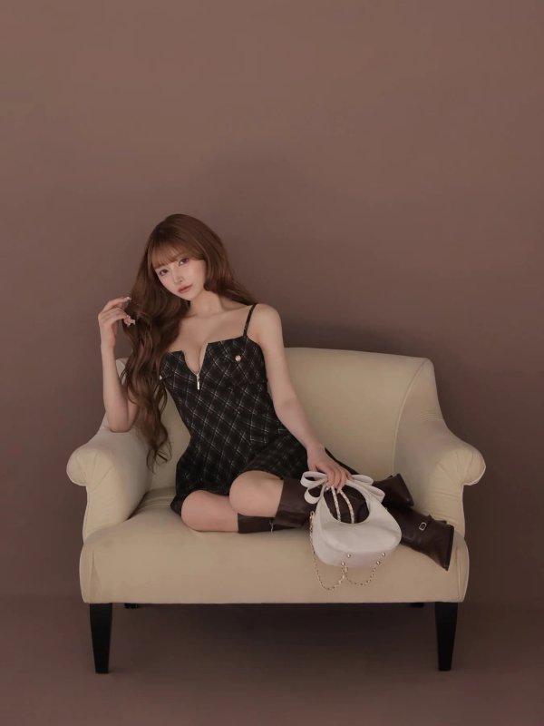 ブラウン　モデル：まみ　身長：161cm　着用サイズ：Sサイズ
