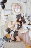 グレー　モデル身長：166cm　着用サイズ：Fサイズ