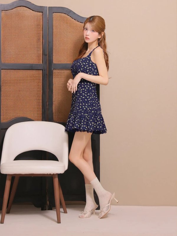 ネイビー　モデル：まりん　身長：164cm　着用サイズ：Sサイズ