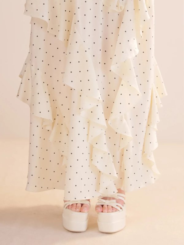アイボリー モデル：ゆめ　身長：160cm　着用サイズ：Sサイズ