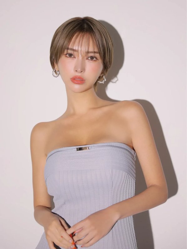 ブルー　モデル：みゆ　身長：164cm　着用サイズ：Sサイズ