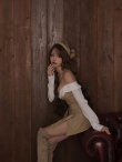 ベージュ　モデル：れみれみ　身長：163cm　着用サイズ：Sサイズ