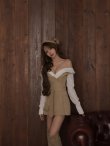 ベージュ　モデル：れみれみ　身長：163cm　着用サイズ：Sサイズ