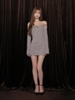 グレー　モデル：るりぴ　身長165cm　着用サイズ：Sサイズ