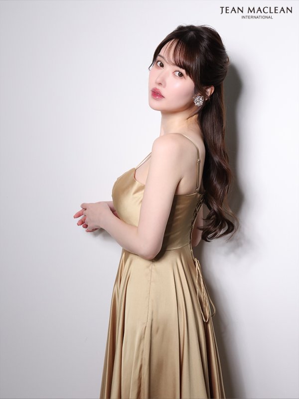 ゴールド　モデル：ゆめ　身長：160cm　着用サイズ：Mサイズ