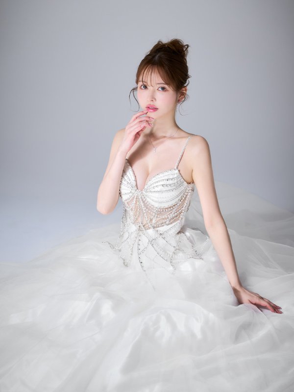 ホワイト　モデル：ゆめ　身長：160cm　着用サイズ：Sサイズ