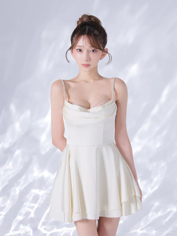アイボリー　モデル：はな　身長：159cm　着用サイズ：Sサイズ