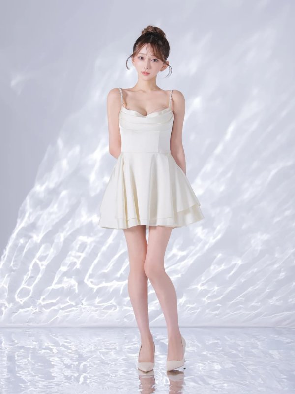 アイボリー　モデル：はな　身長：159cm　着用サイズ：Sサイズ