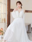 ホワイト モデル：ももか　身長：156cm:Sサイズ