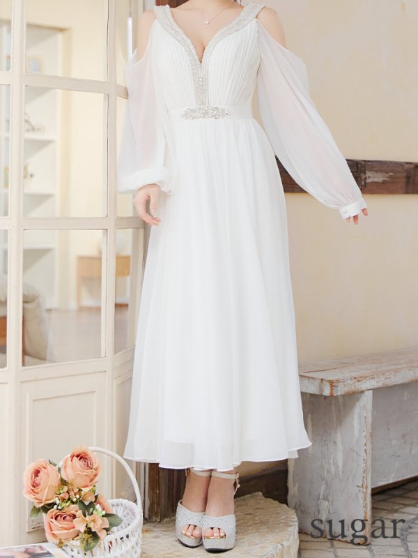 ホワイト モデル:ももか 身長:156cm:Sサイズ