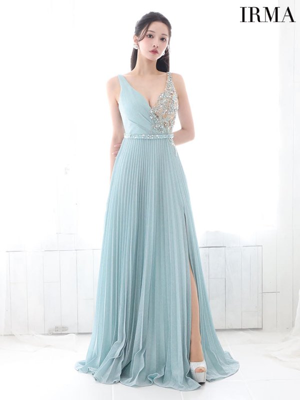 ブルー モデル：まおちゃる　身長：158cm　着用サイズ：Mサイズ