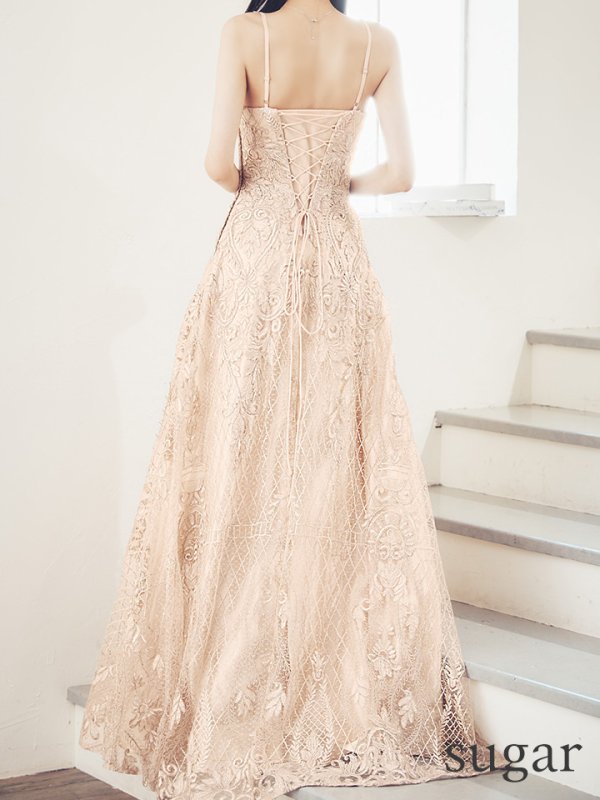 シャンパン モデル：まおちゃる　身長：158cm:Mサイズ