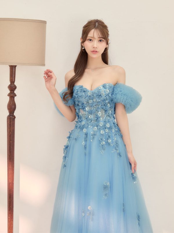 ブルー　モデル：るりぴ　身長：165cm　着用サイズ：Sサイズ