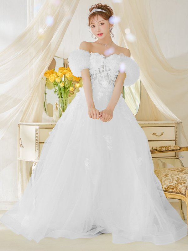 ホワイト モデル:明日花キララ 身長:162cm:Sサイズ