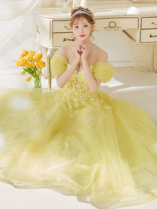 イエロー モデル:明日花キララ 身長:162cm:Sサイズ