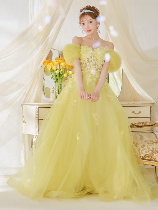 イエロー モデル:明日花キララ 身長:162cm:Sサイズ