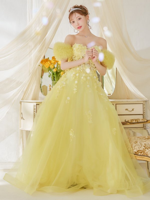 イエロー モデル:明日花キララ 身長:162cm:Sサイズ