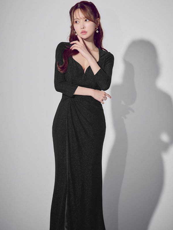 ブラック モデル：ゆめ　身長：160cm　着用サイズ：Mサイズ