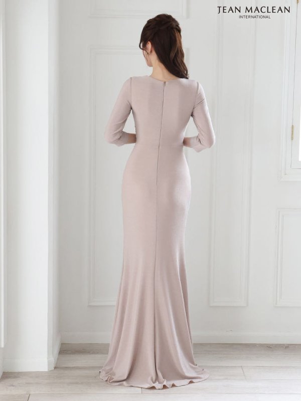 シャンパン モデル：ゆめ　身長：160cm　着用サイズ：Mサイズ