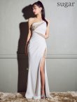 ホワイト　モデル：まおちゃる　身長：158cm　着用サイズ：Mサイズ