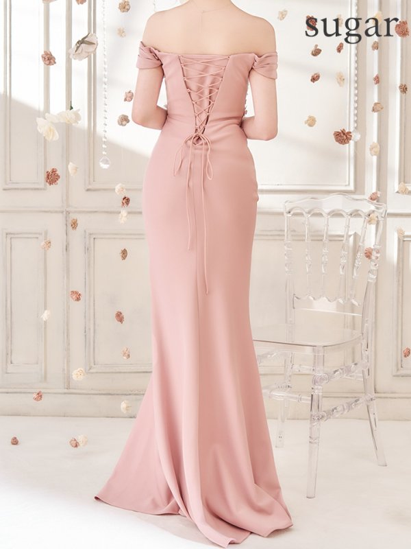 ピンク モデル：カルア　身長：156cm　着用サイズ：Sサイズ