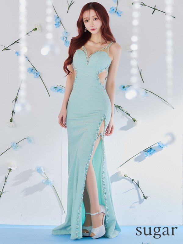 ブルー モデル：真優川咲　身長：158cm　着用サイズ：Sサイズ