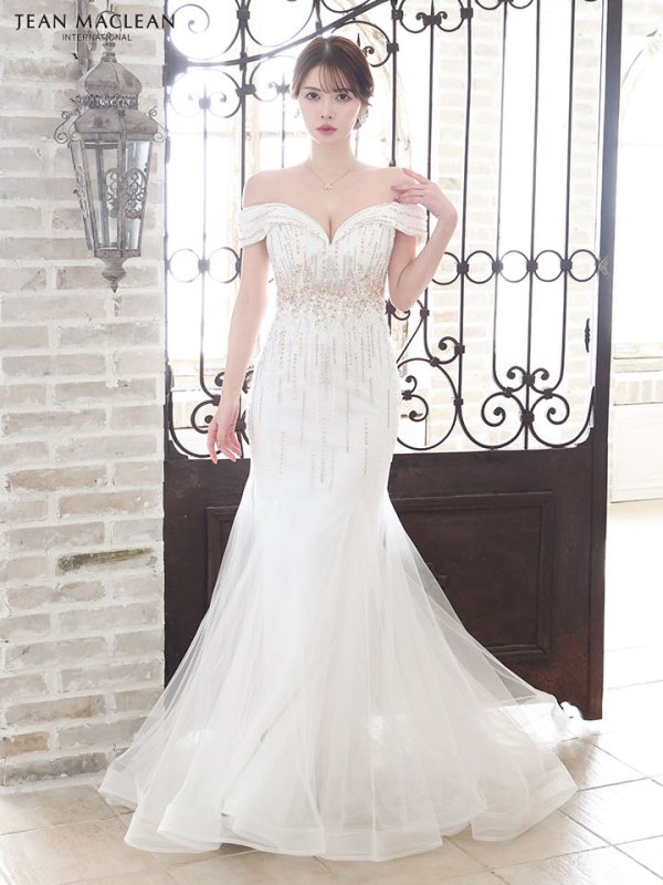 ホワイト モデル：ゆめ　身長：160cm　着用サイズ：Mサイズ