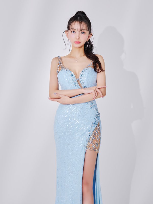 ブルー モデル:まおちゃる 身長:158cm 着用サイズ:Mサイズ