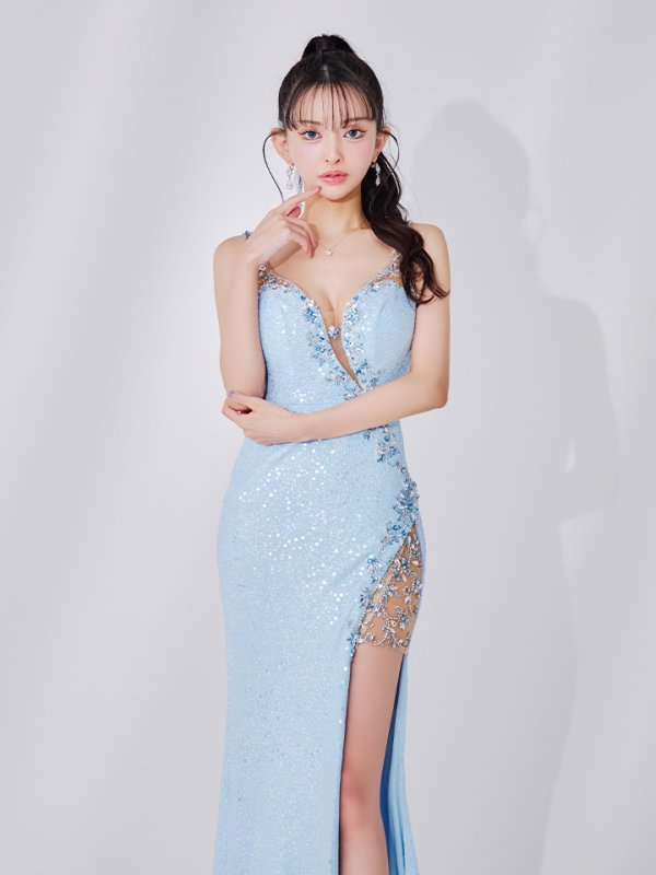 ブルー モデル:まおちゃる 身長:158cm 着用サイズ:Mサイズ