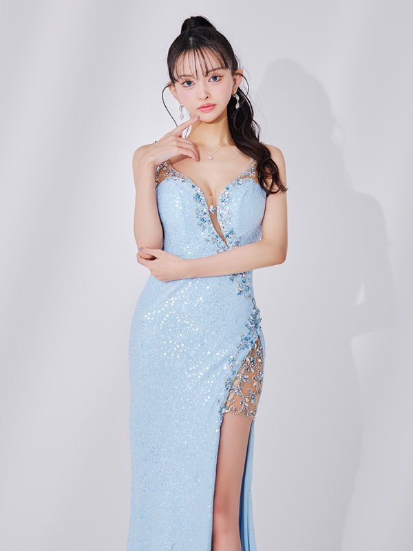 ブルー モデル:まおちゃる 身長:158cm 着用サイズ:Mサイズ