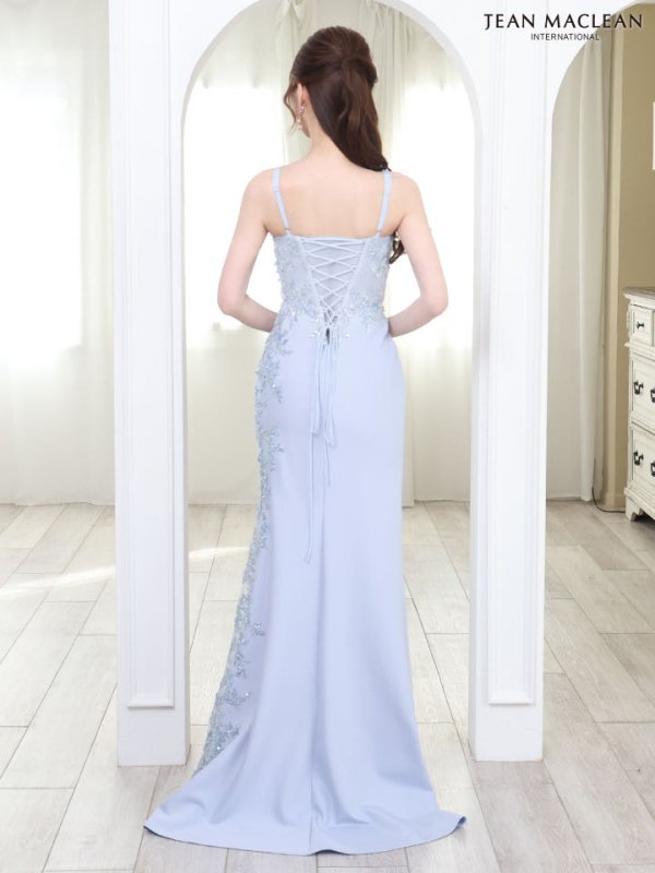 トランキルブルー　モデル：ゆめ　身長：160cm　着用サイズ：Mサイズ