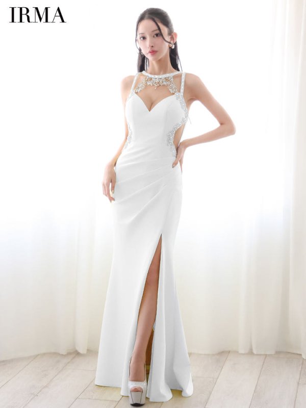 ホワイト　モデル：まおちゃる　身長：158cm　着用サイズ：Mサイズ