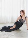 ブラック　モデル：真優川咲　身長：158cm　着用サイズ：Sサイズ