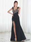 ブラック　モデル：真優川咲　身長：158cm　着用サイズ：Sサイズ