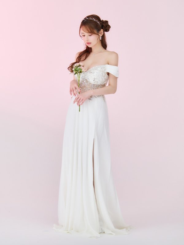 ホワイト モデル:ゆめ 身長:160cm 着用サイズ:Mサイズ