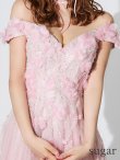ピンクベージュ モデル：三上悠亜　身長：159cm　着用サイズ：Sサイズ