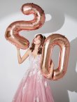 ピンクベージュ モデル：三上悠亜　身長：159cm　着用サイズ：Sサイズ