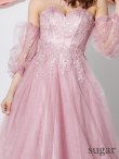 ピンクベージュ　モデル：三上悠亜　身長：159cm　着用サイズ：Sサイズ