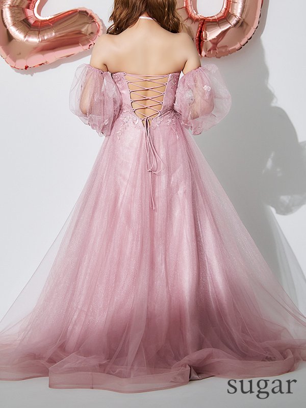 ピンクベージュ モデル:三上悠亜 身長:159cm 着用サイズ:Sサイズ