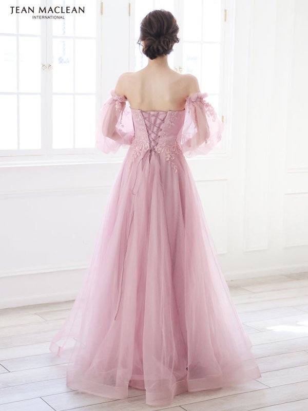 ピンクベージュ モデル:ゆめ 身長:160cm 着用サイズ:Mサイズ