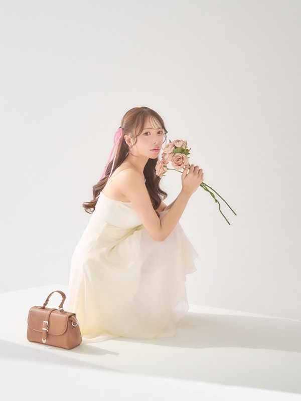 シャンパン モデル：りな　身長：160cm　着用サイズ：Sサイズ