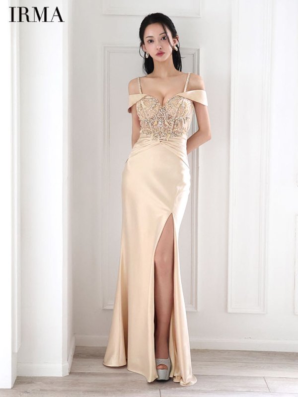 シャンパン　モデル：まおちゃる　身長：158cm　着用サイズ：Mサイズ