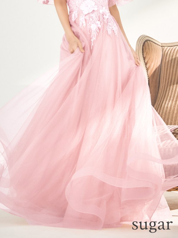 ピンクベージュ モデル:まりん 身長:164cm 着用サイズ:Sサイズ