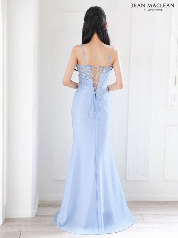 ブルー モデル：まおちゃる　身長：158cm　着用サイズ：Mサイズ