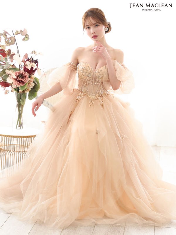 シャンパンゴールド　モデル：ゆめ　身長：160cm　着用サイズ：Mサイズ