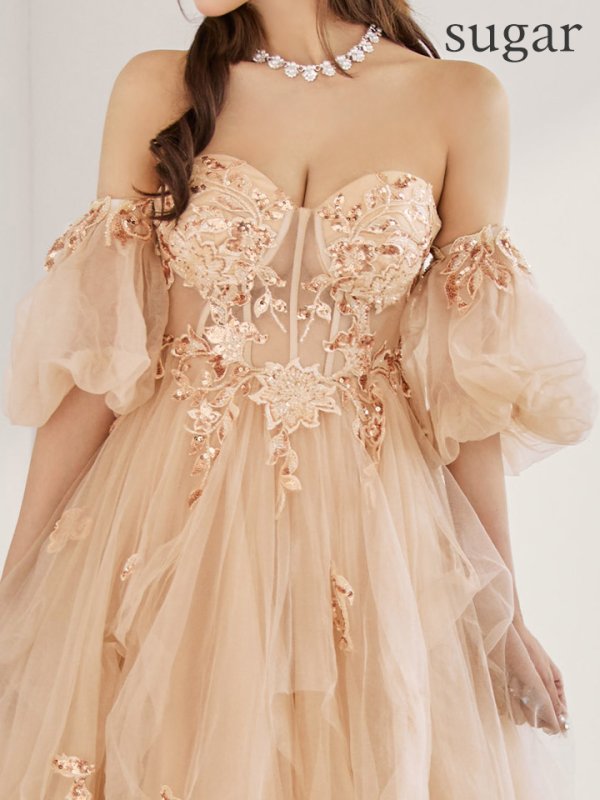 シャンパンゴールド　モデル：三上悠亜　身長：159cm　着用サイズ：Sサイズ