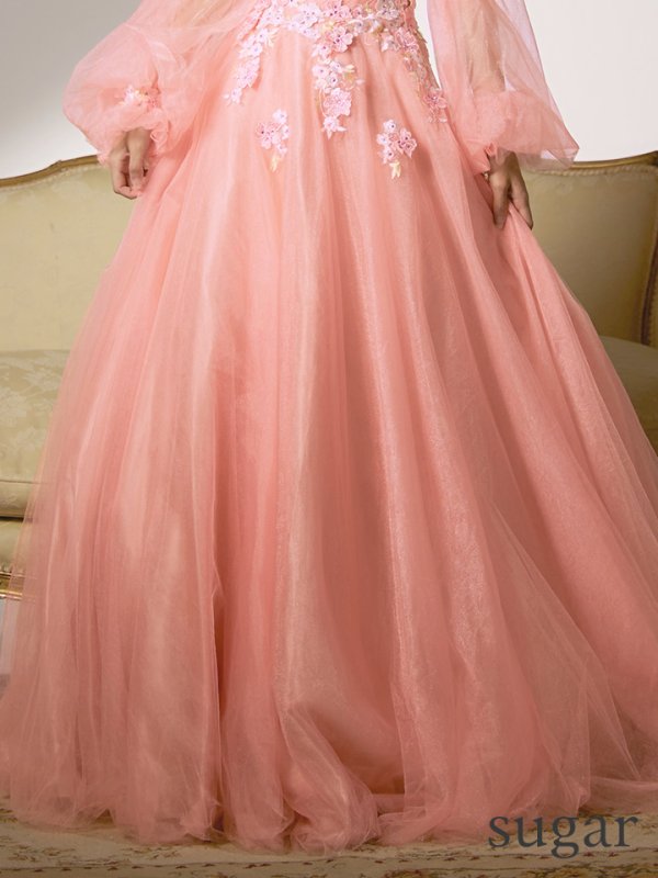 ピンクベージュ モデル：まりん　身長：164cm　着用サイズ：Sサイズ