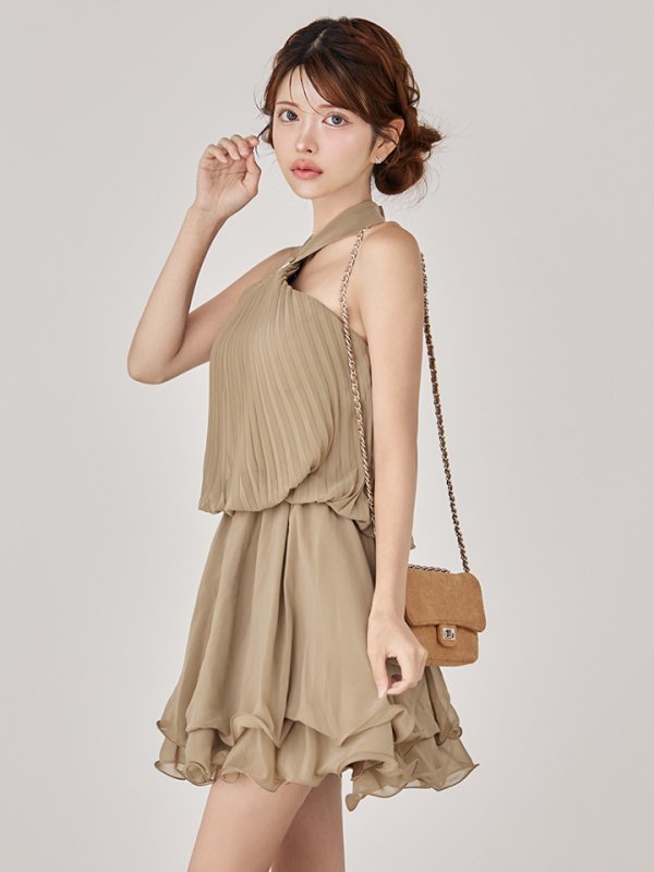 グレージュ　モデル：まりん　身長：164cm　着用サイズ：Sサイズ